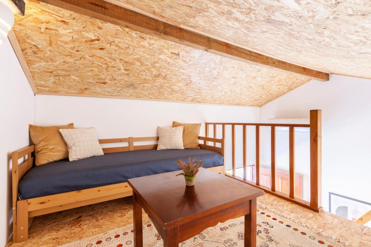 Bloomoon House Hotel Bunheiro ภายนอก รูปภาพ